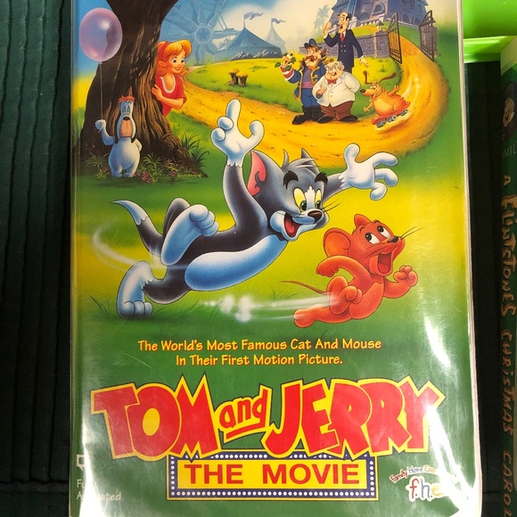 3 VHS Kid's Movies Tom & Jerry, Flintstones Christmas, Bob the Builder, family - Picture 5 of 10